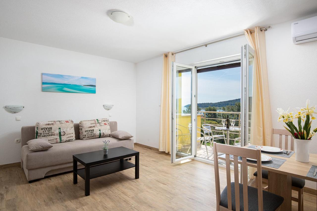 Apartmani Mirna Luka โปแมร์ ภายนอก รูปภาพ