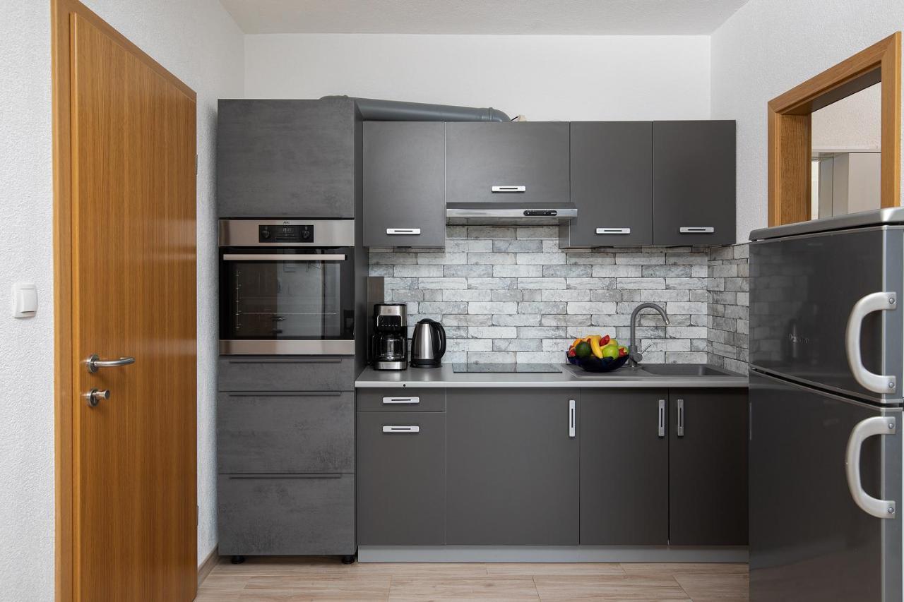 Apartmani Mirna Luka โปแมร์ ภายนอก รูปภาพ