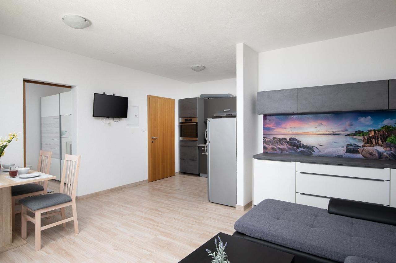 Apartmani Mirna Luka โปแมร์ ภายนอก รูปภาพ